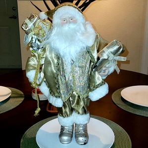 Wellesley Manor Holiday